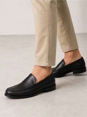 Cole Haan Pinch Black Leather Loafers Mens 10.5 Classic Dress Shoes